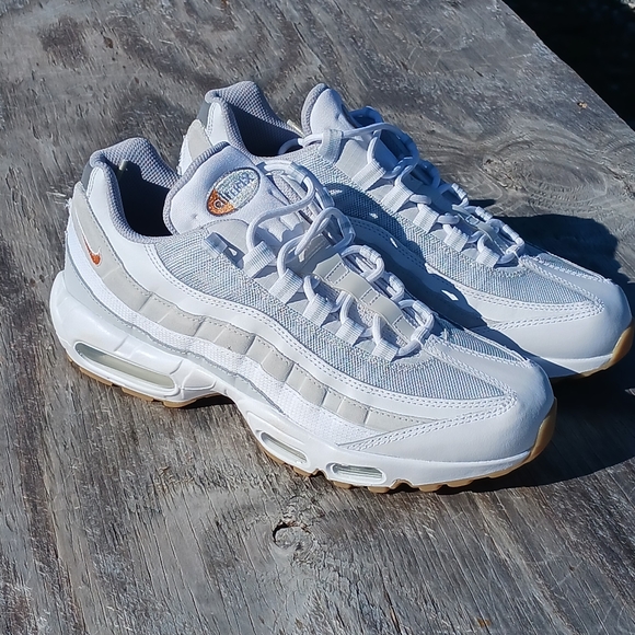 Nike Air Max 95 'Pure Platinum/Streetwear/Lifestyle/Running Shoes Size 10 Men - Picture 2 of 9